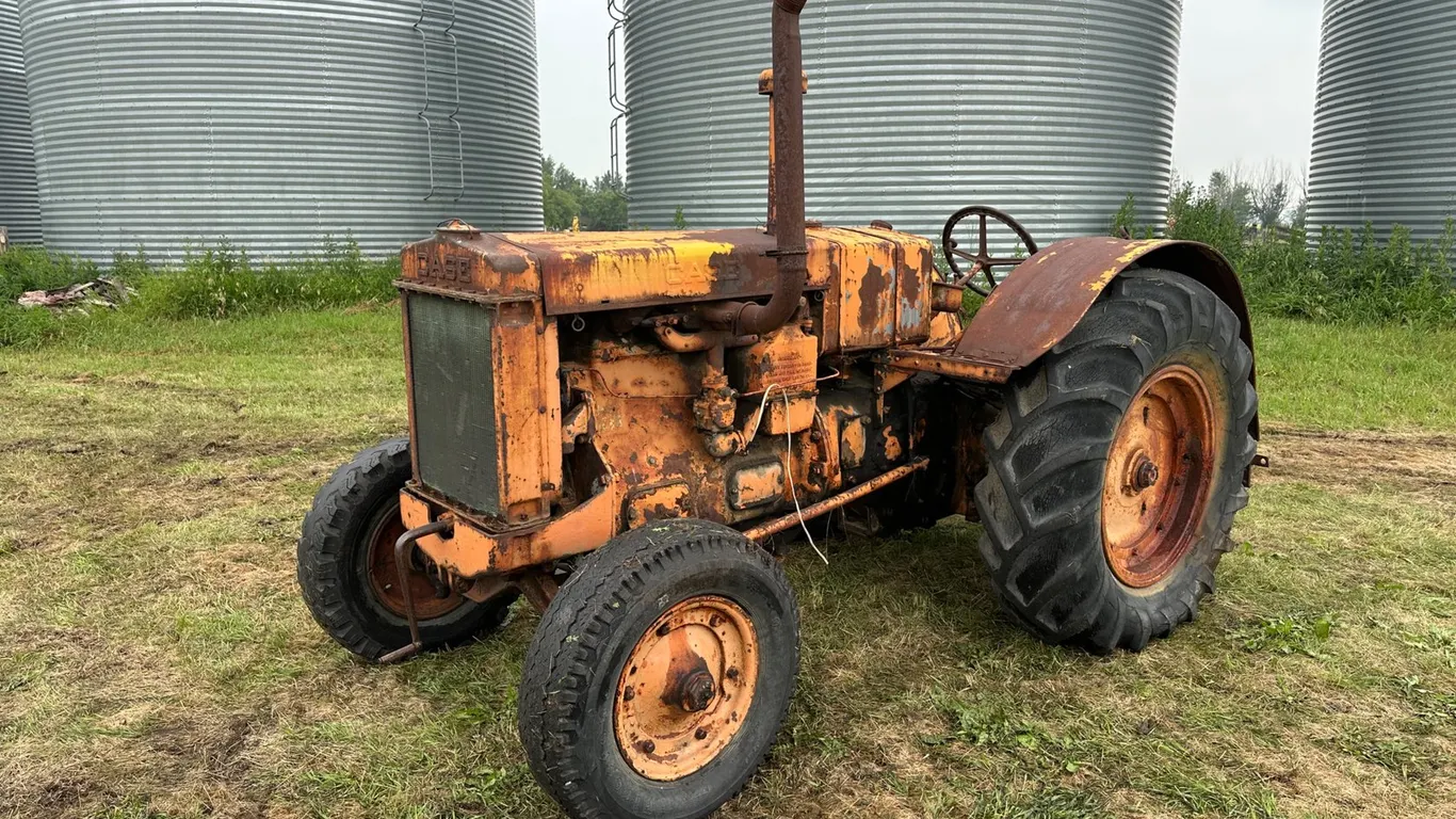 Case L 2WD Tractor