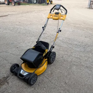 DEWALT RWD PUSH MOWER