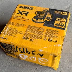 5IN VARIABLE SPEED RANDOM ORBIT SANDER KIT
