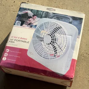 ROADPRO 12VOLT 10IN PORTABLE FAN AND BATTERY