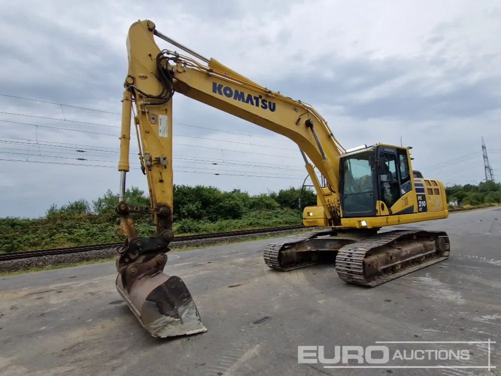 2015 Komatsu PC210LC-10