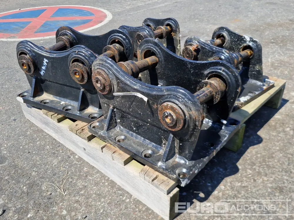 Adapter Plates to suit Mini Excavator (4 of)