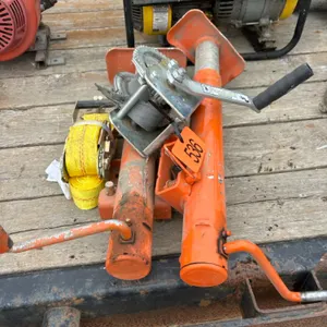 Trailer jacks/ hand winch/ ratchet strap