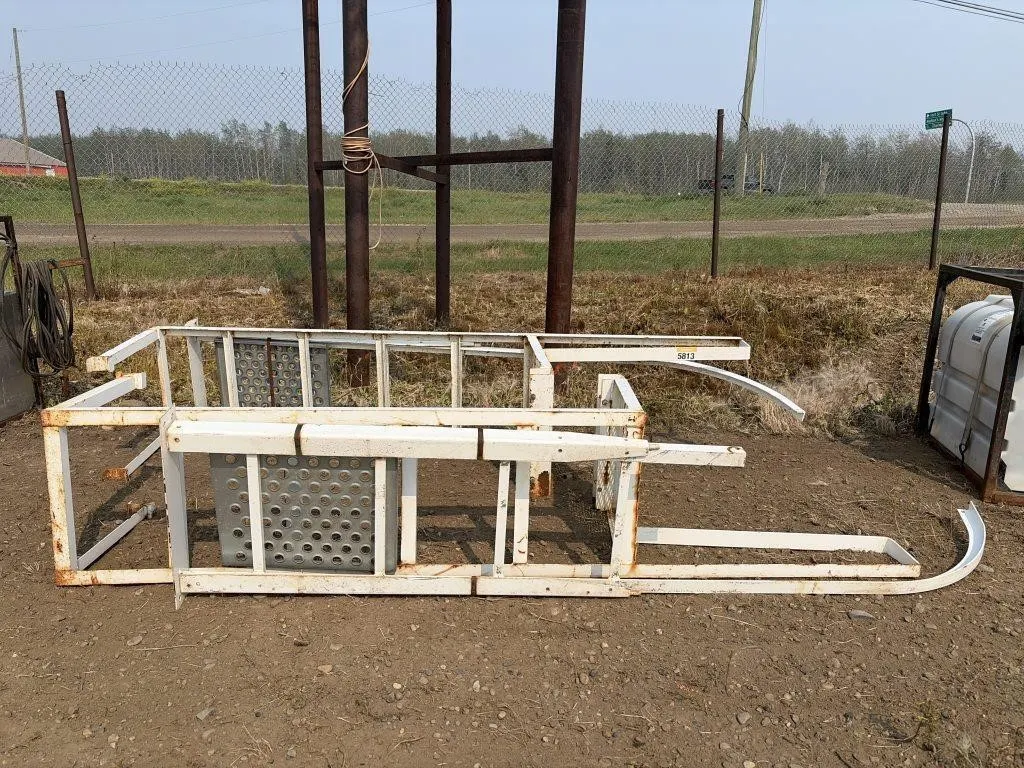Four Tank Ladders