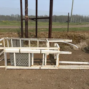Four Tank Ladders
