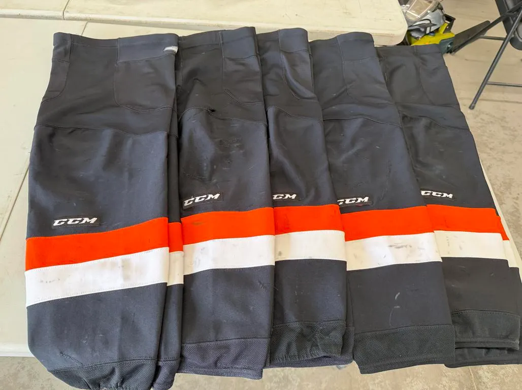 (5) CCM Hockey Socks (Size L)