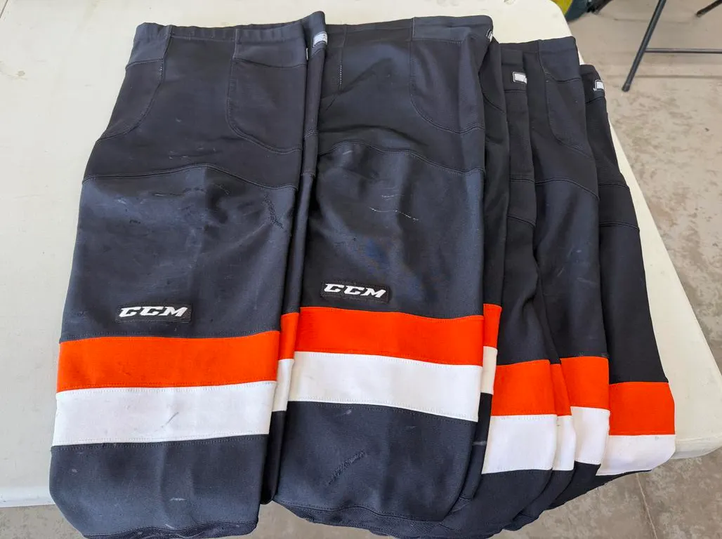 (5) CCM Hockey Socks (Size L)