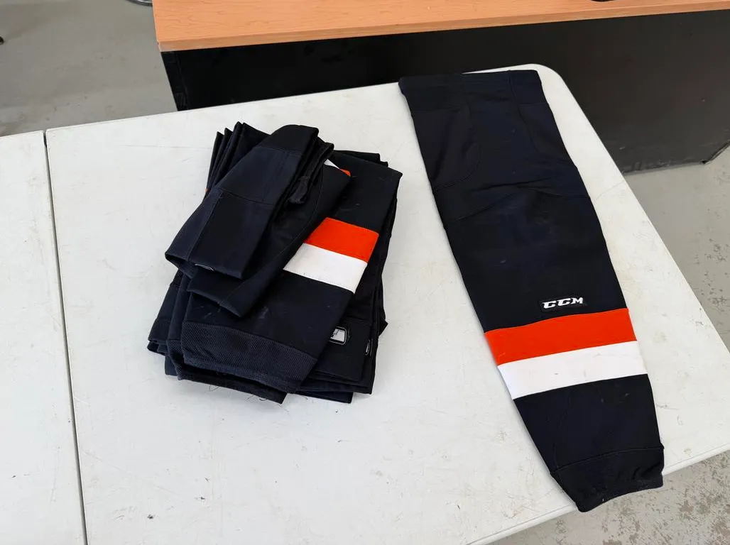 (5) CCM Hockey Socks (Size L)