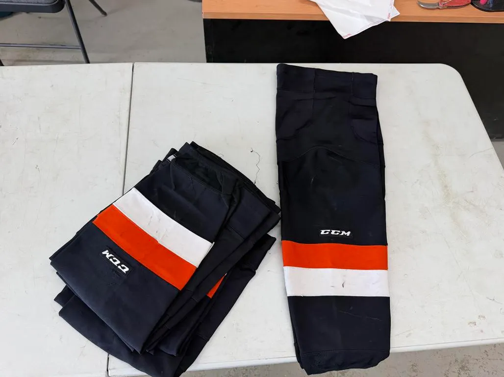 (5) CCM Hockey Socks (Size L)