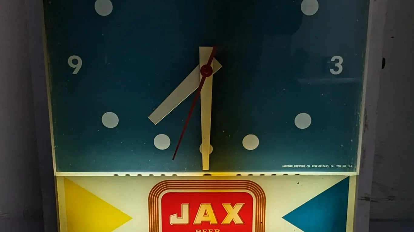JAX BEERLIGHTED CLOCK SIGN JACKSON BREWING NEW ORLEANS