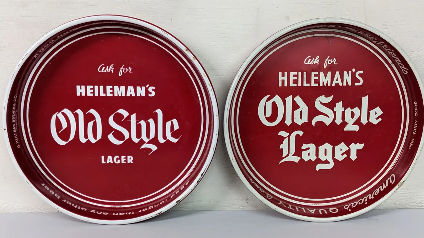 2 HEILEMANS OLD STYLE LAGER BEER TRAYS LA CROSSE WISCONSIN