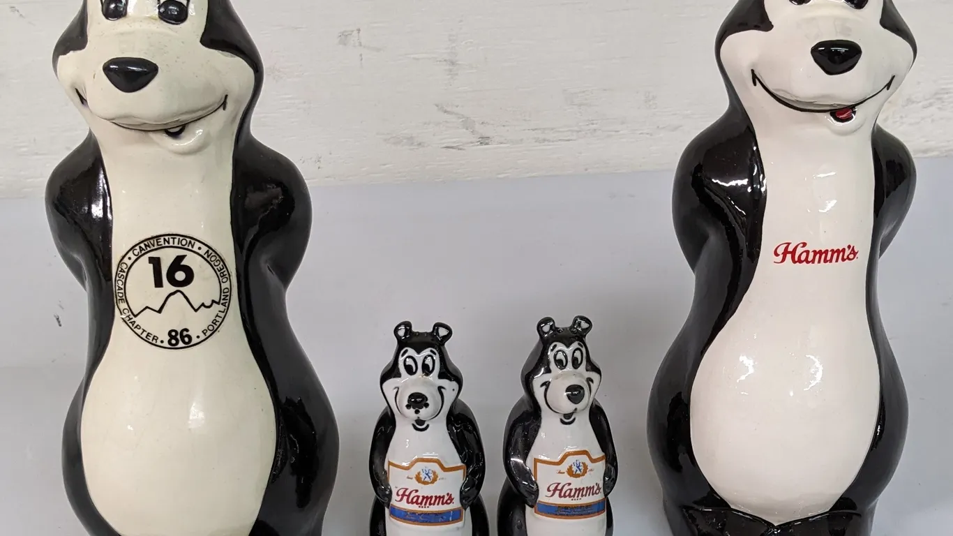 1980'S HAMMS BEER BEAR COIN BANKS & SALT AND PEPPER SHAKERS