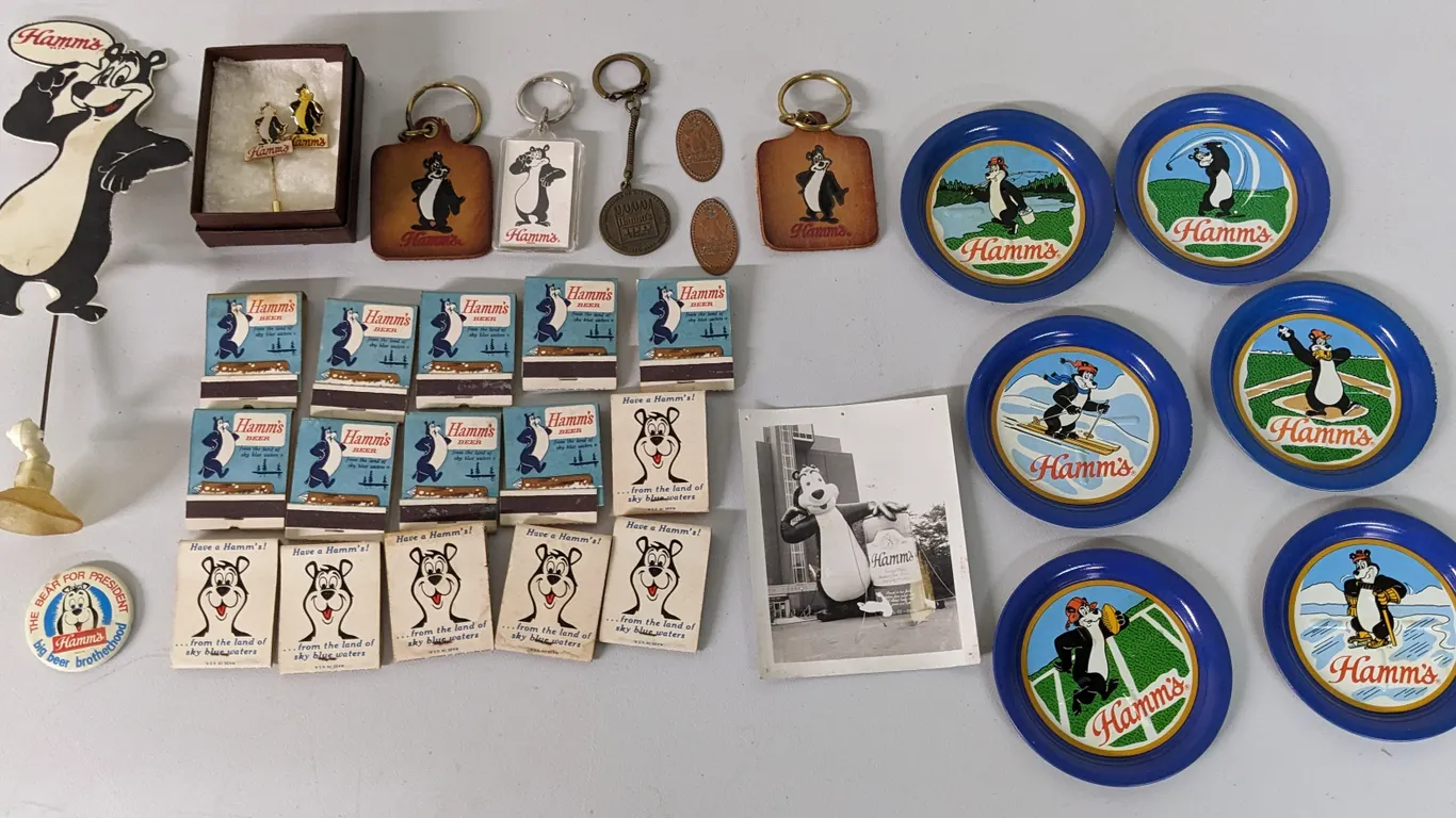 ASSORTED HAMMS BEER ADVERTISING ITEMS