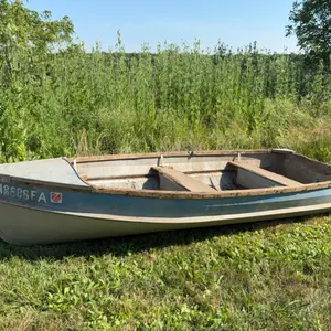 11’ 6” x 55” StarCraft Aluminum Semi V Boat