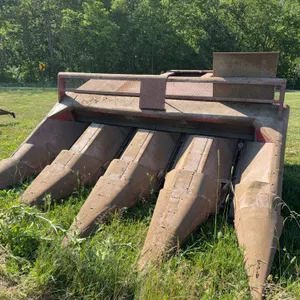 743 International Harvester 4 Row Corn Head - 30” Spacing