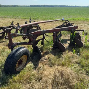 International Harvester 3 Bottom Moldboard Plow - Semi Mounted 2 Point Hitch