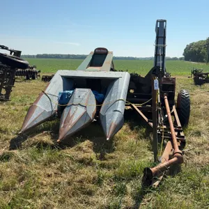 325 New Idea 2 Row Picker - 30” spacing - 540 PTO, Original Manual Included