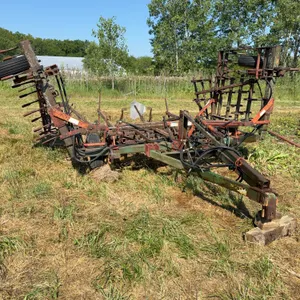 Glenco Danish Tine 18’ w/ Remlinger 3 bar Spike Harrow