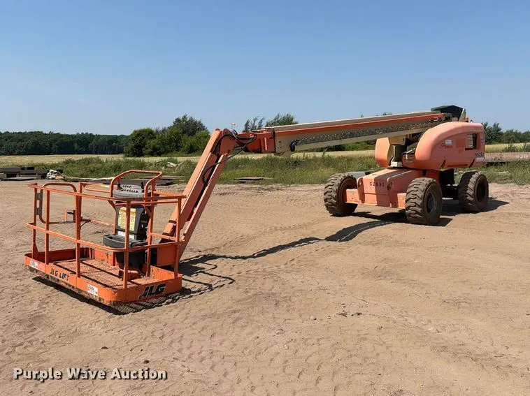2000 JLG 660SJ boom lift