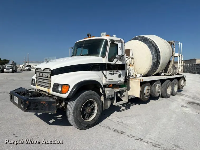 2006 Mack Granite CV713 ready mix truck