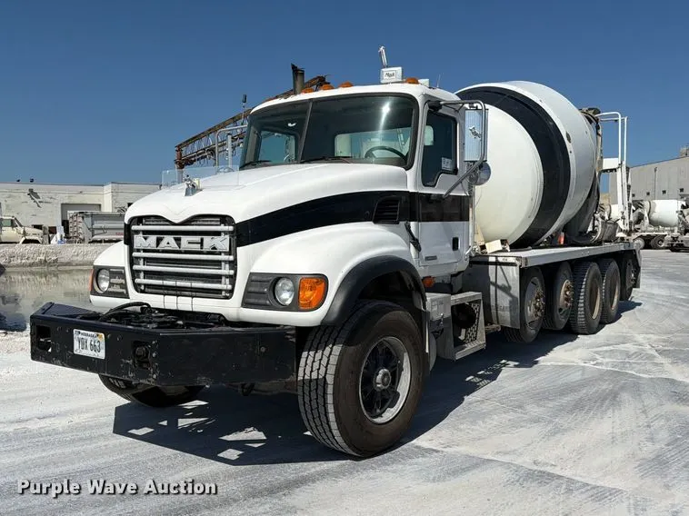 2006 Mack Granite CV713 ready mix truck