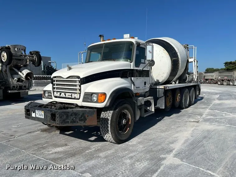 2006 Mack Granite CV713 ready mix truck