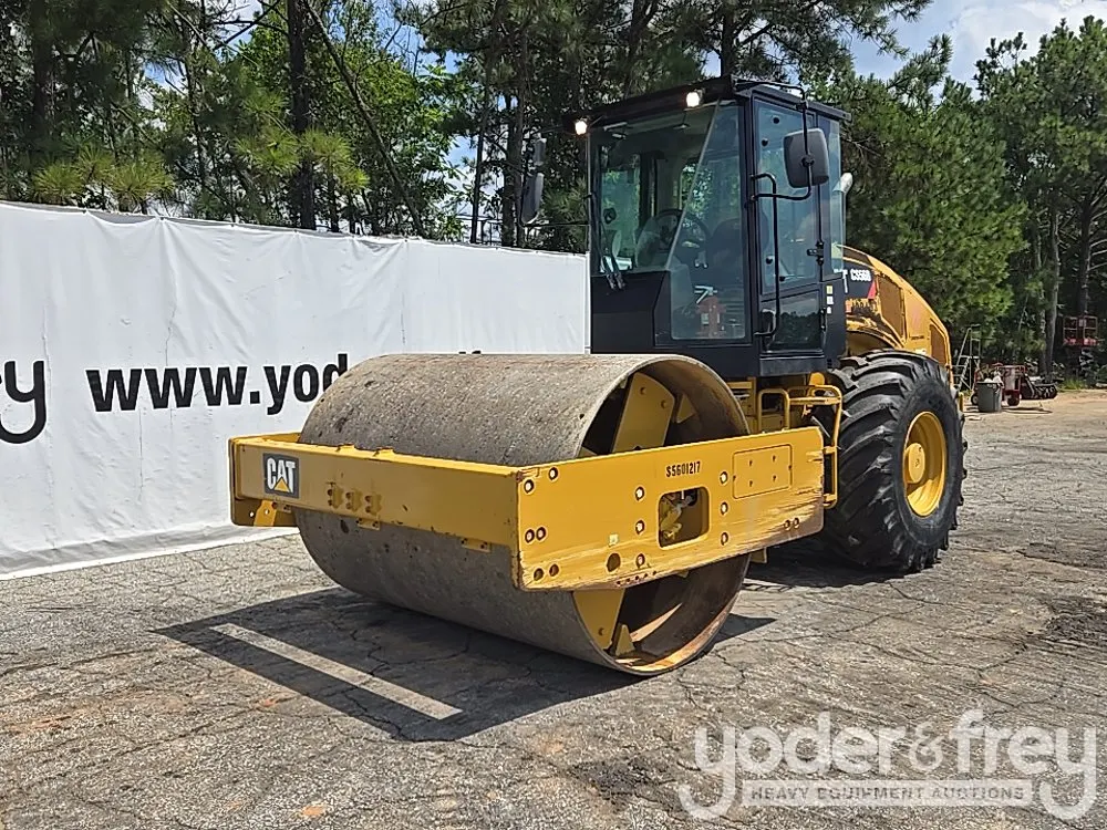 2020 CAT CS56B