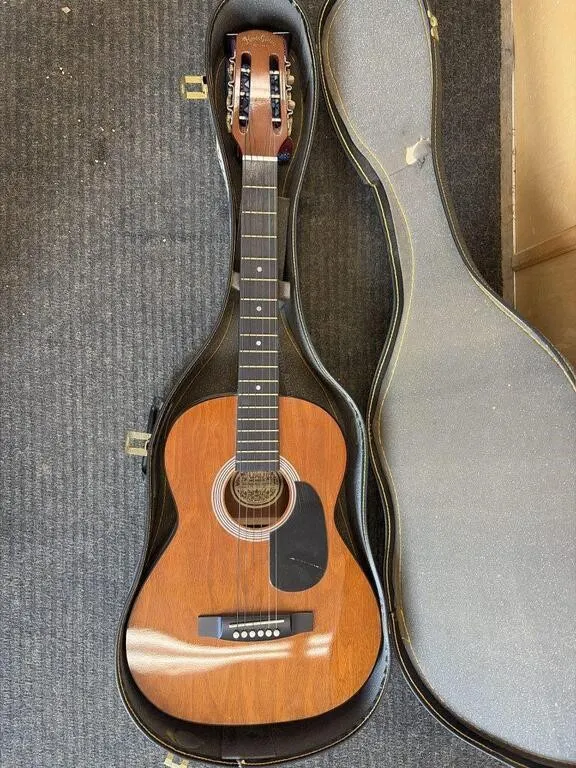 Honda Guitar With Case