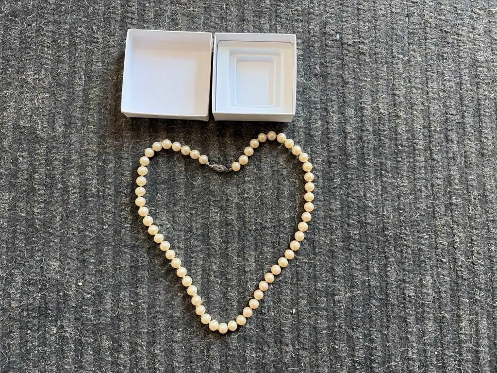 Vintage Pearl Necklace With Sterling Silver Clasp