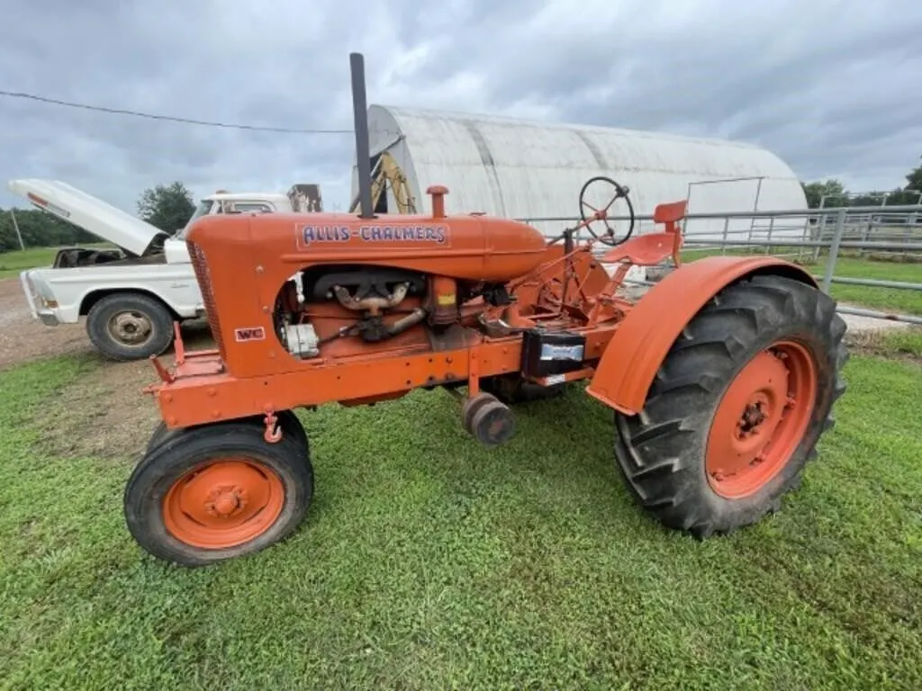 Allis Chalmers WC Tractor w/Tricycle Front End