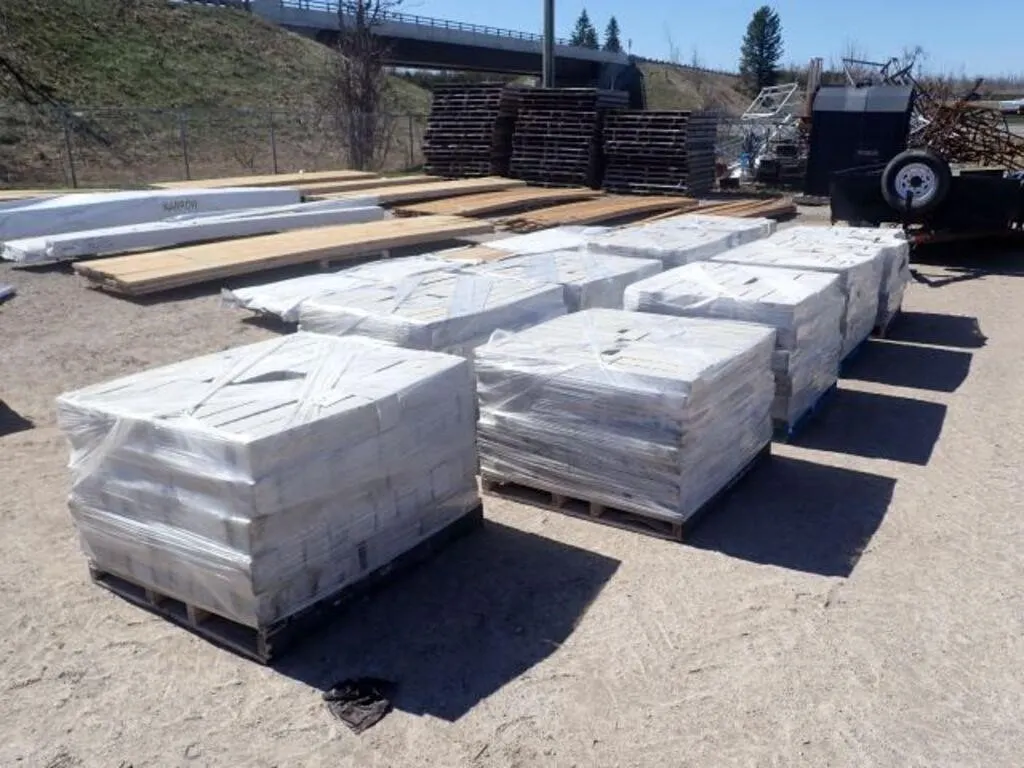 Qty Of Assorted Precision Cut Wallstones