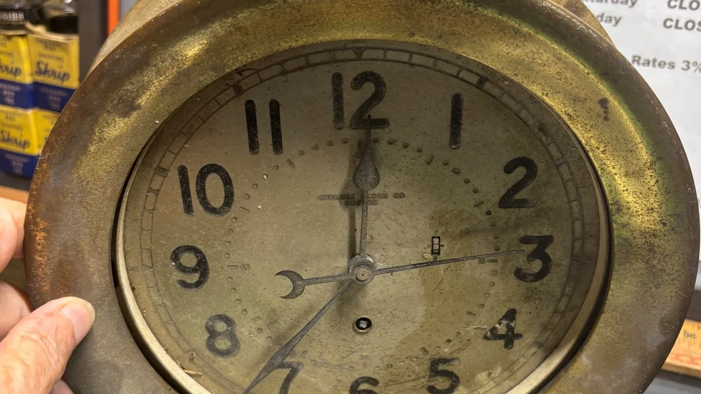 SOLID BRASS SHIP CLOCK