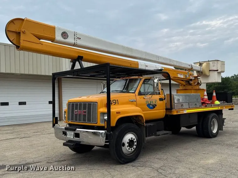 1990 GMC Topkick bucket truck
