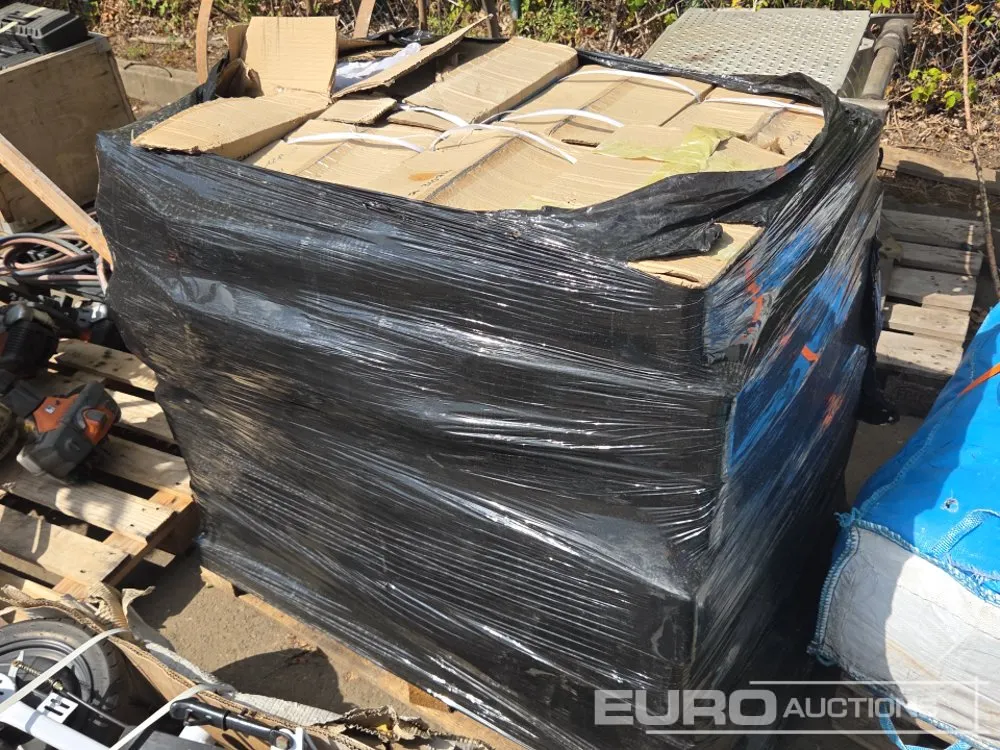 Construction Site Light Batteries (500 of)