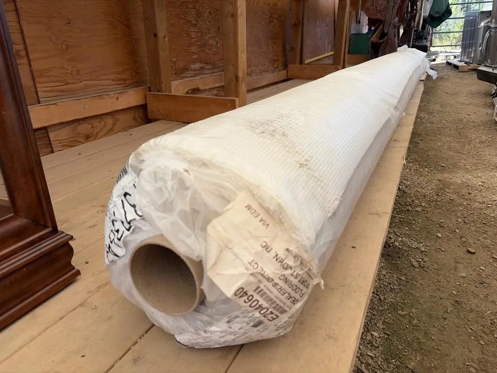 26 Ft x 12 Ft Unused Grey Rug