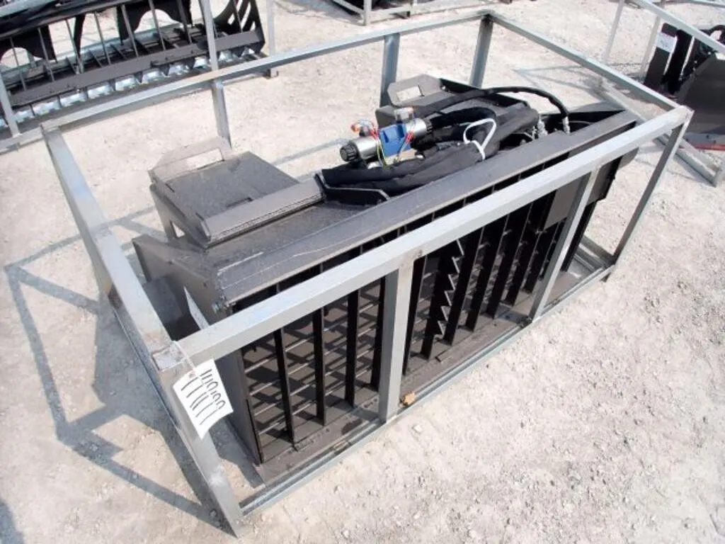 UNUSED Greatbear Skid Steer Bucket .4 CY Mixer