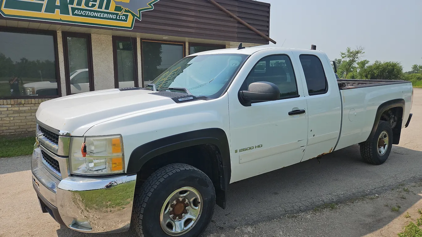 2008 Chevrolet Silverado 2500HD 4WD Work Truck 4dr Extended Cab LB