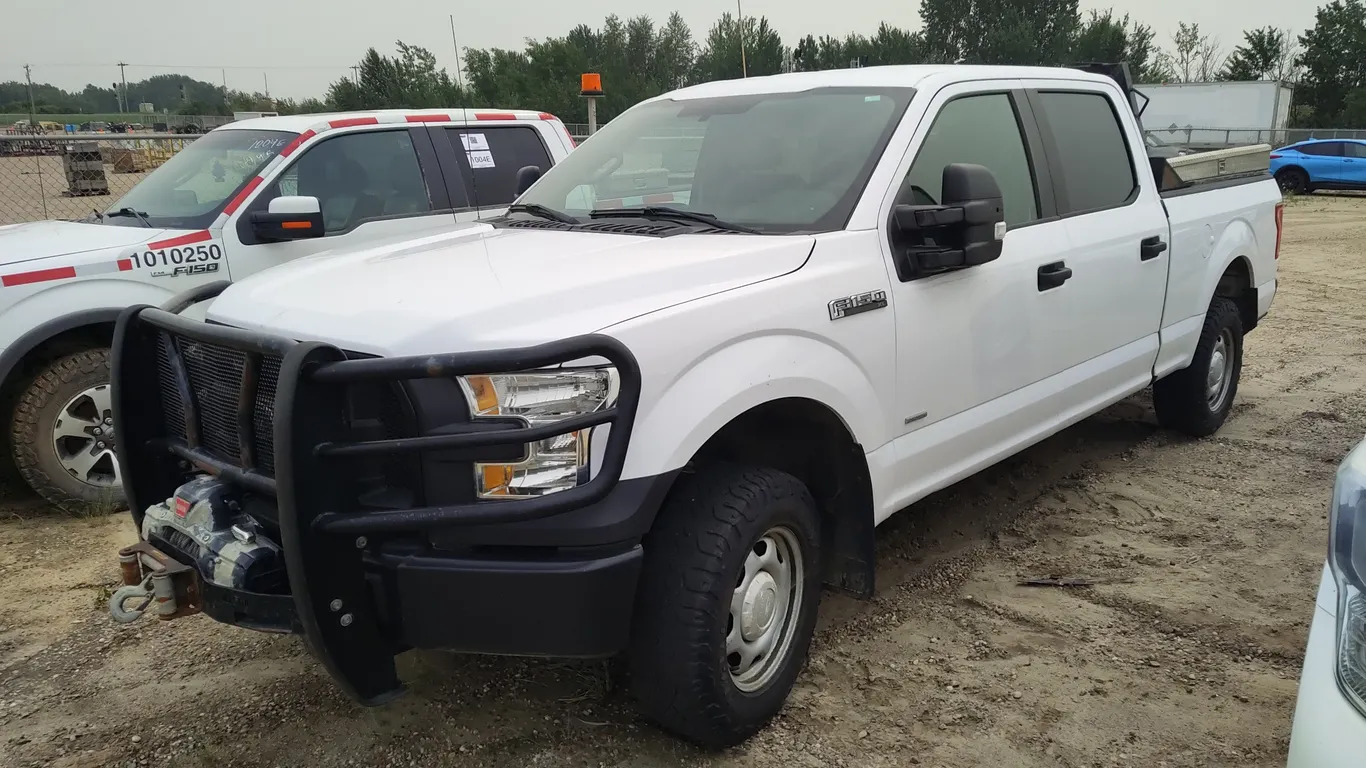 Non-Operable 2017 Ford F-150 4x4 XL 4dr SuperCrew 6.5 ft. SB