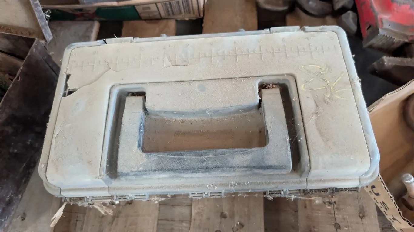 TOOLBOX/ITEMS
