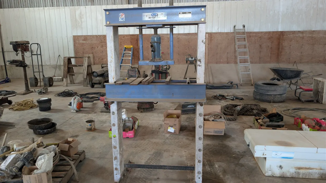 SHOP PRESS