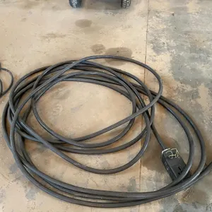 EXTENSION CORD