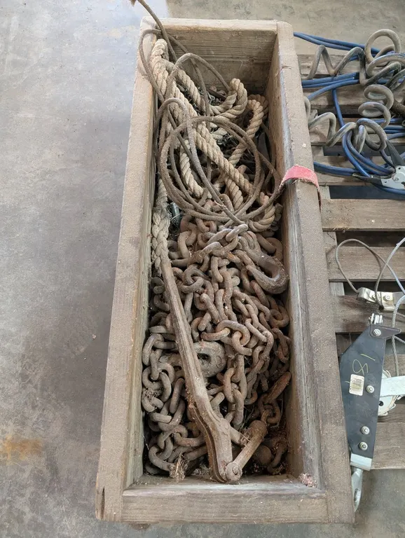 CHAIN/BINDERS