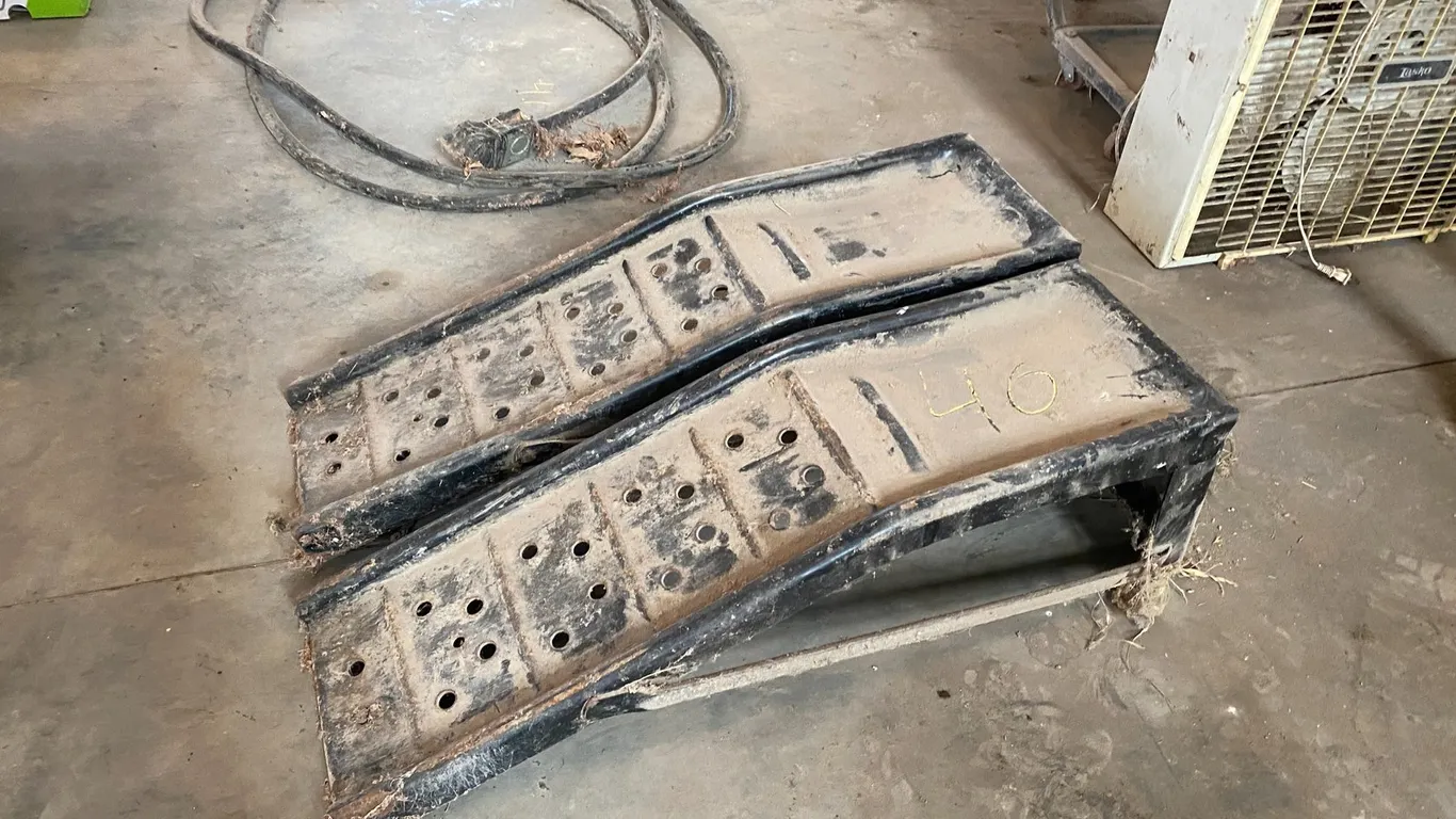 CAR RAMPS
