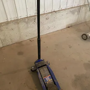 SERVICE JACK