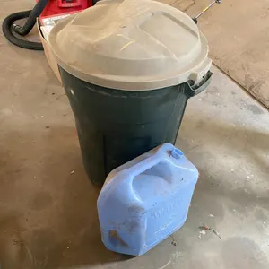 WATER CAN/GARBAGE CAN