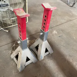 JACK STANDS