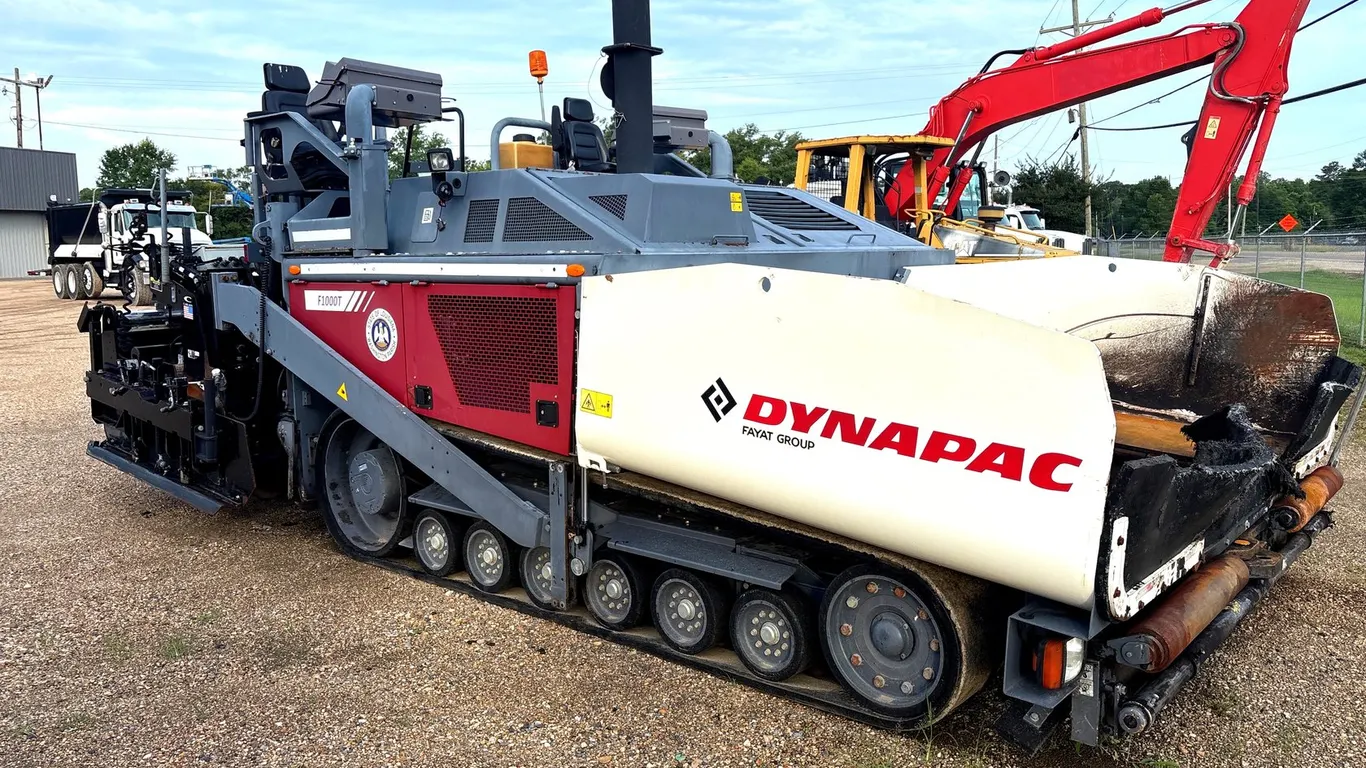 2020 DYNAPAC F1000T ASPAHLT PAVER