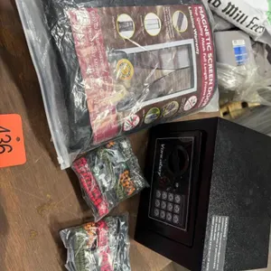 2-magnetic screen doors,mini safe,bracelets