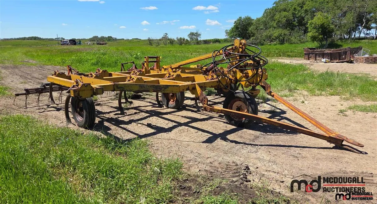 Anderson 1500 Series Cultivator w/ Harrows
UNRESERVED