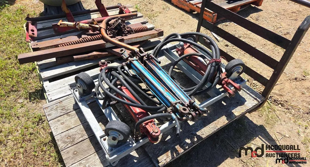 Hydraulic Cylinders, Tractor Parts and Pressure Tank
UNRESERVED